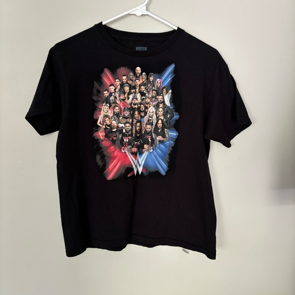 WWE Smackdown/RAW Authentic T Shirt Boys Youth Sz Large
